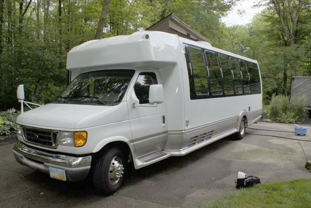 Party Bus Mentor, OH 